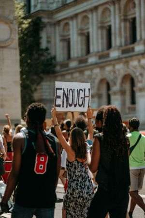 Studenţii din Chile protestează faţă de bugetul educaţiei propus de guvernul Kast